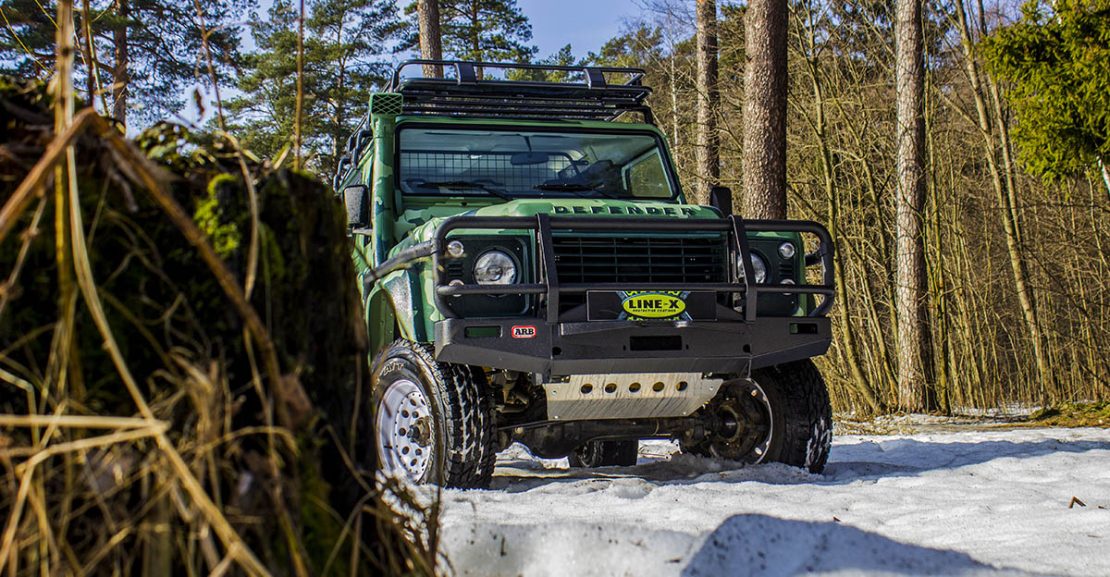 Land-Rover-Defender-camo-1