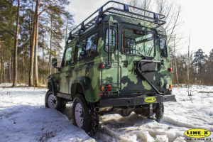 Land-Rover-Defender-camo-15
