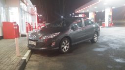 Peugeot 408