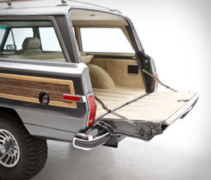 Jeep Grand Wagoneer